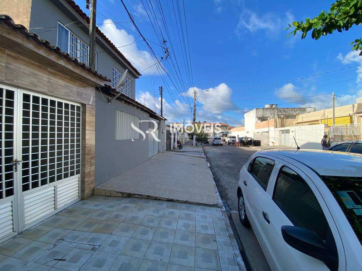 Casa à venda com 3 quartos - Pajucara,Maceió